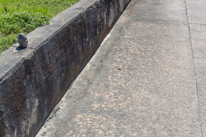 Concrete Retaining Wall Service